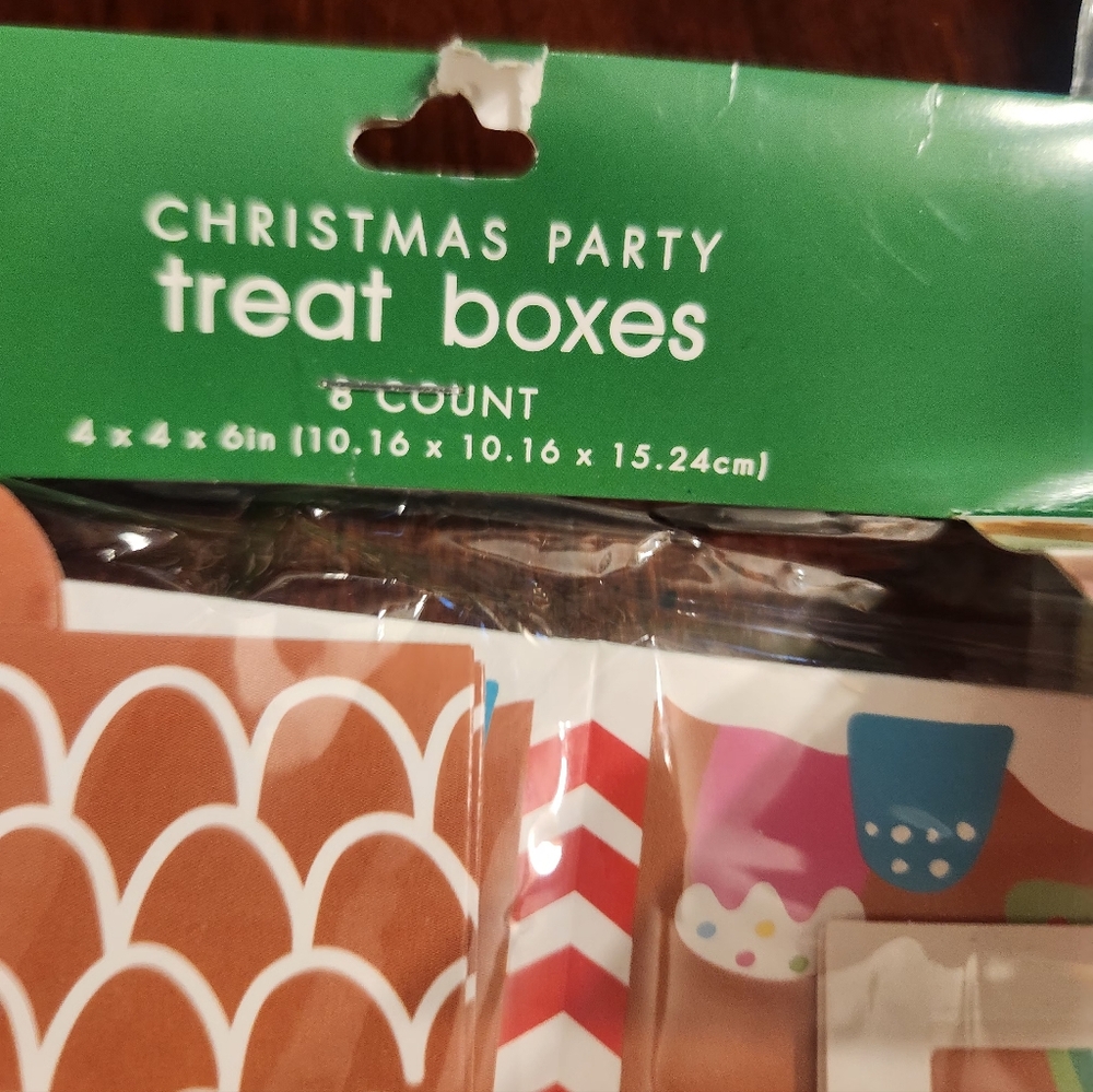Gingerbread Decor Set - Picture 7 of 11